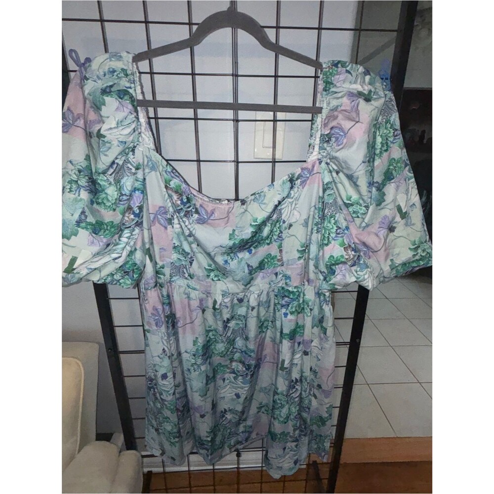 Pretty Little Thing Plus Floral Puff Sleeve Babydoll Dress in Pastels EUC